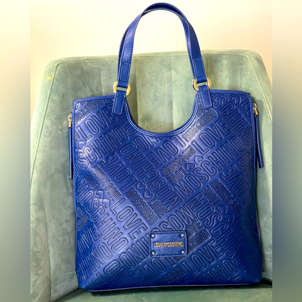 Love Moschino Blue Tote